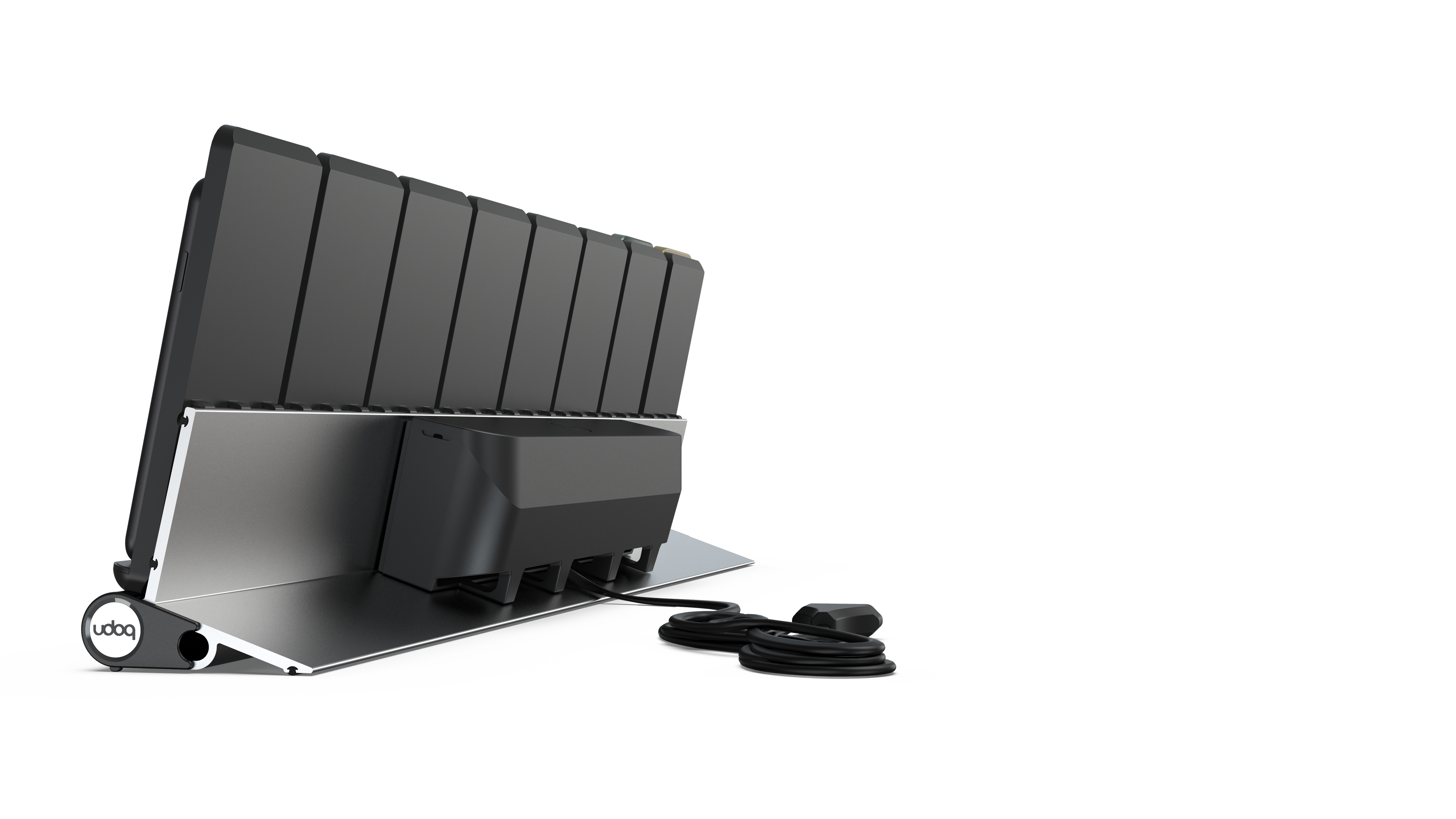 udoq 700 PRO Ladestation silber mit 8 Wireless Ladeplätzen und Aluminium Ladedock für Unternehmen und Organisationen.
