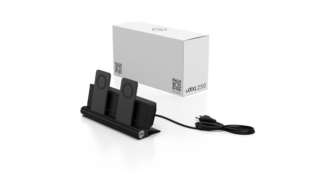 udoq 250 MAGNETIC schwarz - 4 fach Ladestation gefräst und eloxiert aus solidem Aluminium. Exklusives Design mit patentierten verschiebbaren Anschlüssen. Lade platzsparend alle iPad, iPhone, AirPods, Apple Watch und Android Geräte mit bis zu 136W.