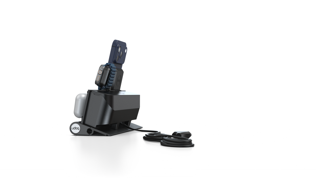udoq 250 PREMIUM WATCH Ladestation schwarz - 3 fach Ladestation gefräst und eloxiert aus solidem Aluminium. Exklusives Design mit patentierten verschiebbaren Anschlüssen. Lade platzsparend alle iPad, iPhone, AirPods, Apple Watch und Android Geräte mit bis zu 136W.