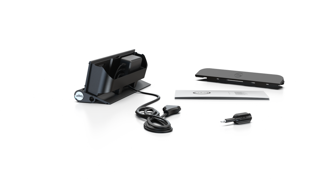 udoq 250 TABLET USB-C schwarz - 1 fach Ladestation gefräst und eloxiert aus solidem Aluminium. Exklusives Design mit patentierten verschiebbaren Anschlüssen. Lade platzsparend alle iPad, iPhone, AirPods, Apple Watch und Android Geräte mit bis zu 136W.