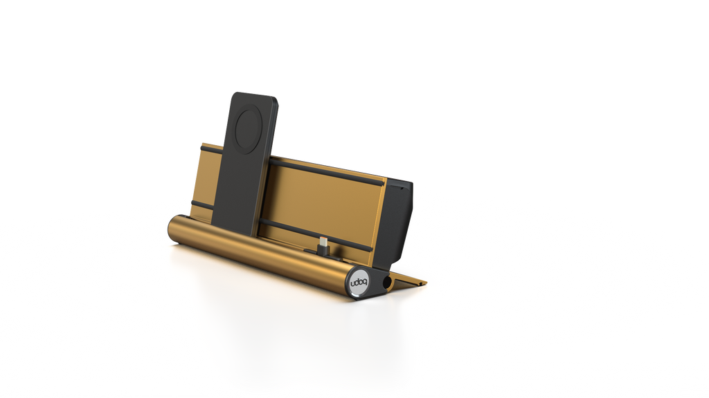 udoq 250 PREMIUM gold - 2 fach Ladestation gefräst und eloxiert aus solidem Aluminium. Exklusives Design mit patentierten verschiebbaren Anschlüssen. Lade platzsparend alle iPad, iPhone, AirPods, Apple Watch und Android Geräte mit bis zu 136W.