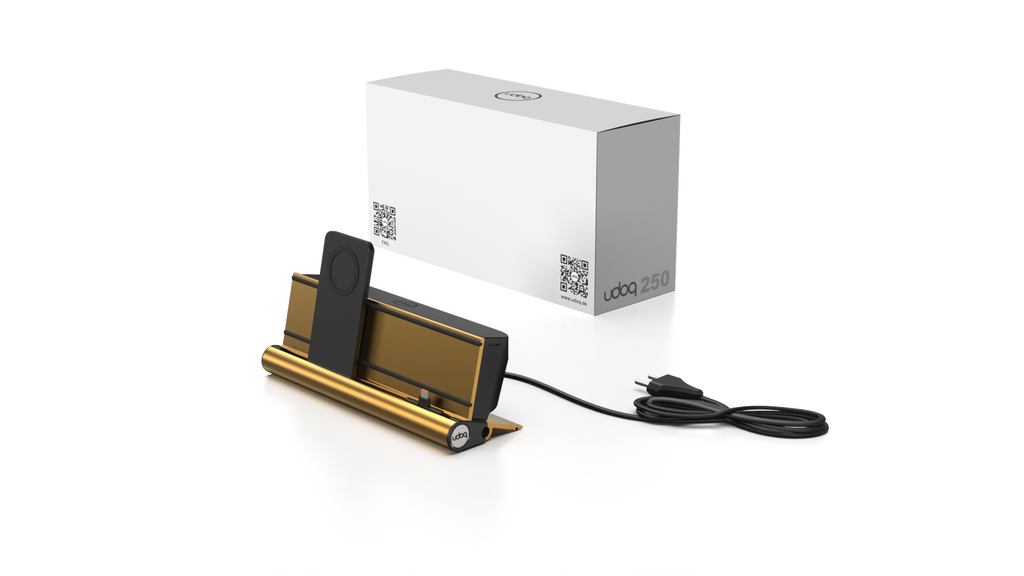 udoq 250 PREMIUM gold - 2 fach Ladestation gefräst und eloxiert aus solidem Aluminium. Exklusives Design mit patentierten verschiebbaren Anschlüssen. Lade platzsparend alle iPad, iPhone, AirPods, Apple Watch und Android Geräte mit bis zu 136W.