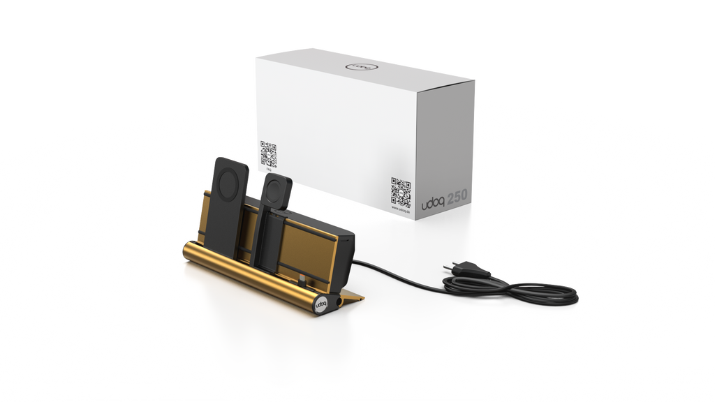 udoq 250 PREMIUM WATCH Ladestation gold - 3 fach Ladestation gefräst und eloxiert aus solidem Aluminium. Exklusives Design mit patentierten verschiebbaren Anschlüssen. Lade platzsparend alle iPad, iPhone, AirPods, Apple Watch und Android Geräte mit bis zu 136W.