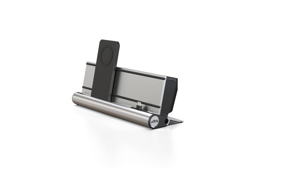 udoq 250 PREMIUM silber - 2 fach Ladestation gefräst und eloxiert aus solidem Aluminium. Exklusives Design mit patentierten verschiebbaren Anschlüssen. Lade platzsparend alle iPad, iPhone, AirPods, Apple Watch und Android Geräte mit bis zu 136W.