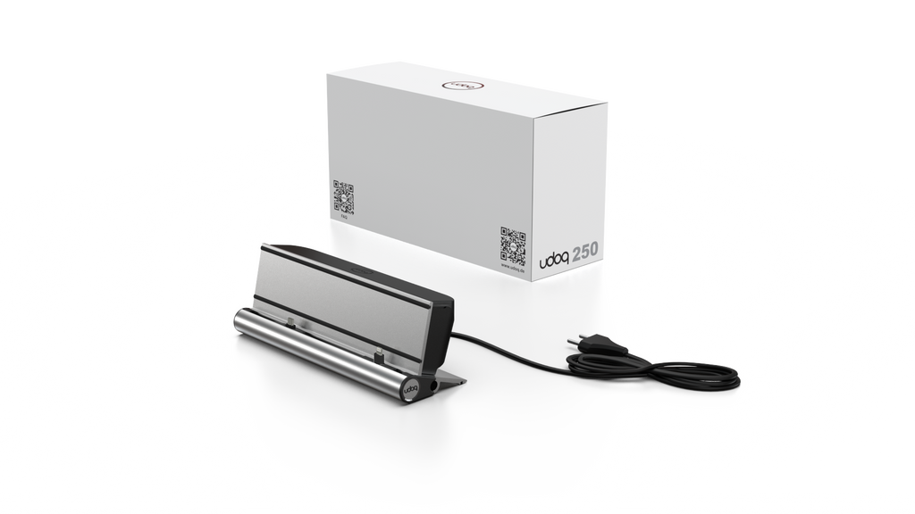 udoq 250 STARTER silber - 5 fach Ladestation gefräst und eloxiert aus solidem Aluminium. Exklusives Design mit patentierten verschiebbaren Anschlüssen. Lade platzsparend alle iPad, iPhone, AirPods, Apple Watch und Android Geräte mit bis zu 136W.