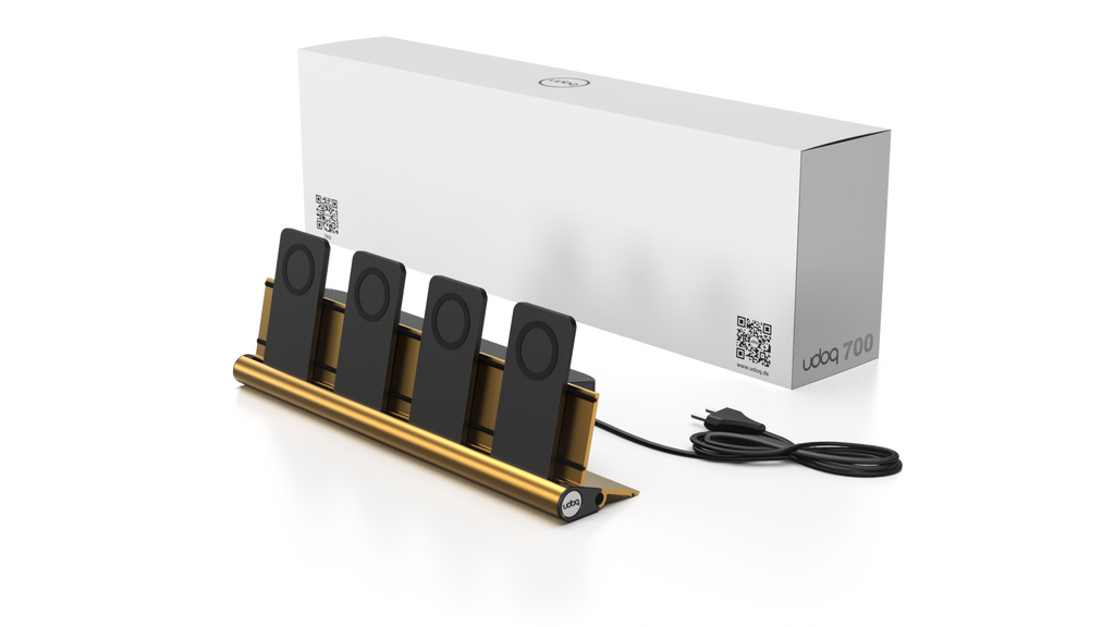 udoq 400 PRO MAGNETIC gold - 4 fach Ladestation gefräst und eloxiert aus solidem Aluminium. Mit 4 Magnetic MagSafe Adaptern für 4 iPhones.