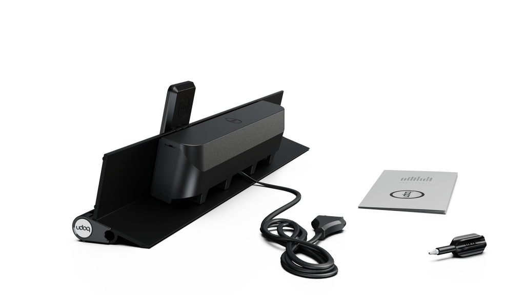 udoq 550 PREMIUM schwarz - 4 fach Ladestation gefräst und eloxiert aus solidem Aluminium. Exklusives Design mit patentierten verschiebbaren Anschlüssen. Lade platzsparend alle iPad, iPhone, AirPods, Apple Watch und Android Geräte mit bis zu 136W.