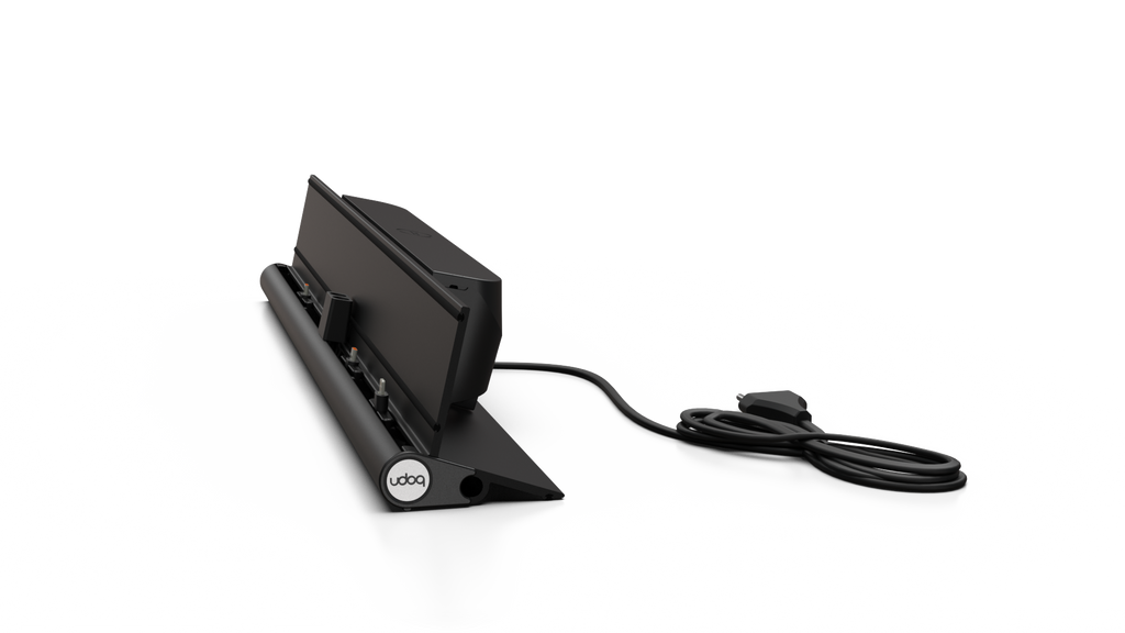udoq 550 IPAD schwarz - 3 fach Ladestation gefräst und eloxiert aus solidem Aluminium. Exklusives Design mit patentierten verschiebbaren Anschlüssen. Lade platzsparend alle iPad, iPhone, AirPods, Apple Watch und Android Geräte mit bis zu 136W.