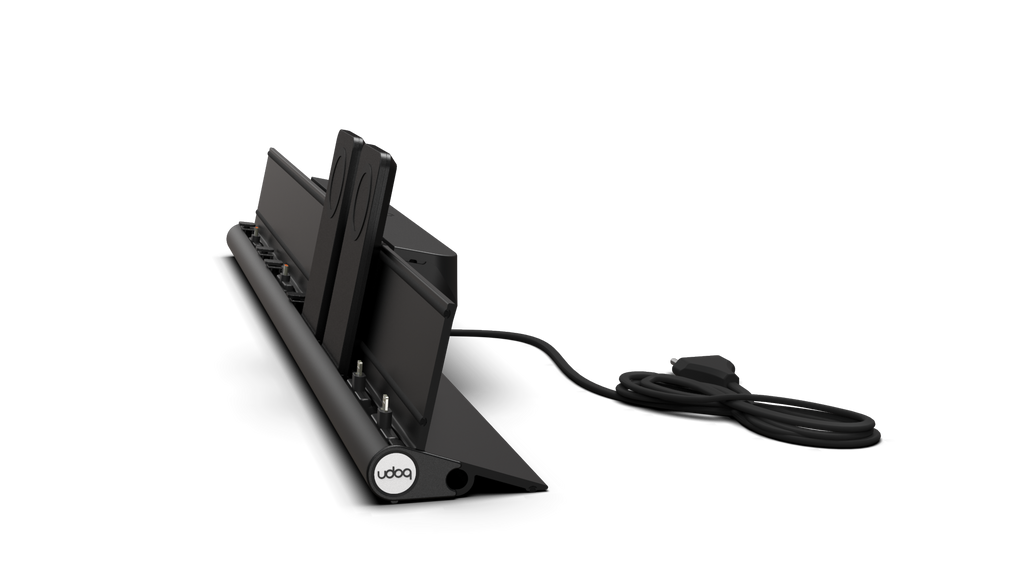 udoq 700 PREMIUM schwarz - 6 fach Ladestation gefräst und eloxiert aus solidem Aluminium. Exklusives Design mit patentierten verschiebbaren Anschlüssen. Lade platzsparend alle iPad, iPhone, AirPods, Apple Watch und Android Geräte mit bis zu 136W.