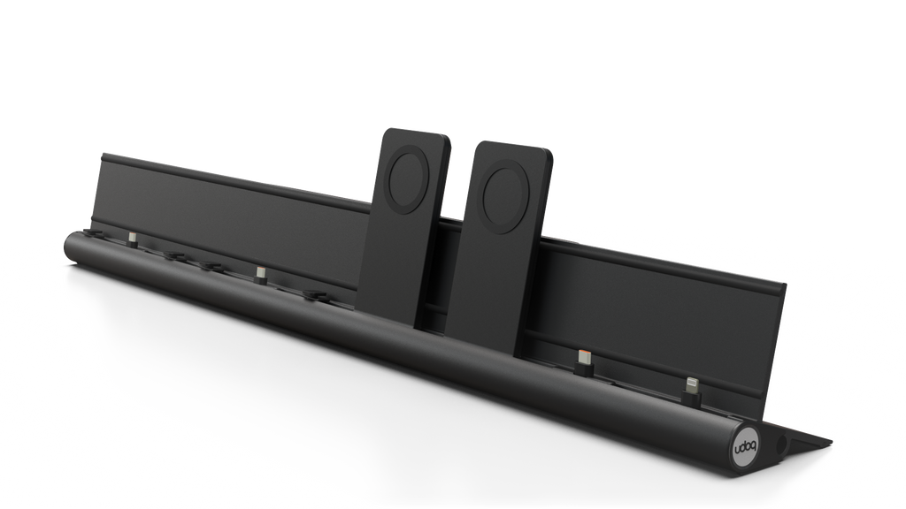udoq 700 PREMIUM schwarz - 6 fach Ladestation gefräst und eloxiert aus solidem Aluminium. Exklusives Design mit patentierten verschiebbaren Anschlüssen. Lade platzsparend alle iPad, iPhone, AirPods, Apple Watch und Android Geräte mit bis zu 136W.