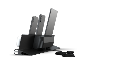 550 multi-charging station in black with four Apple Lightning adapters