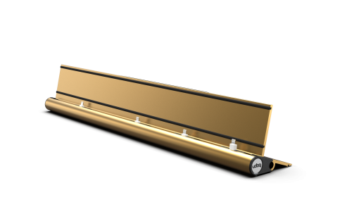 550 Multiladestation in gold mit vier Apple Lightning Adapter