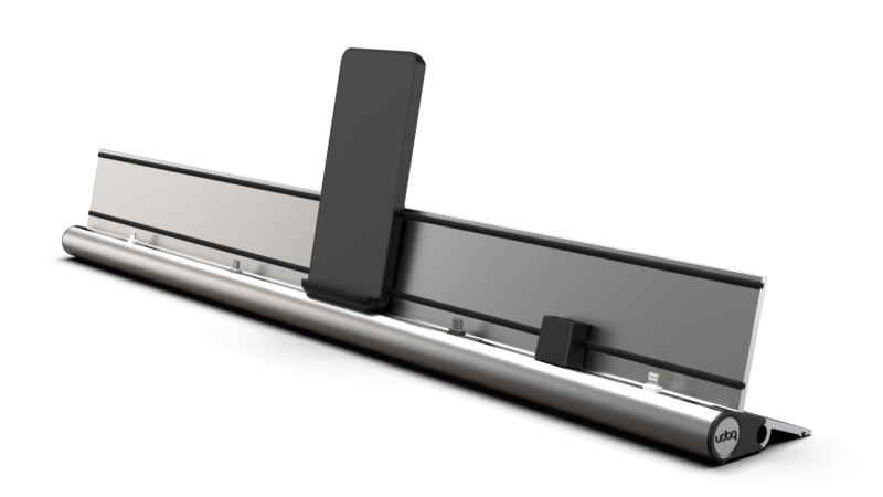 Universal Ladestation in silber mit Wireless Charging Pad und Apple Pen Adapter